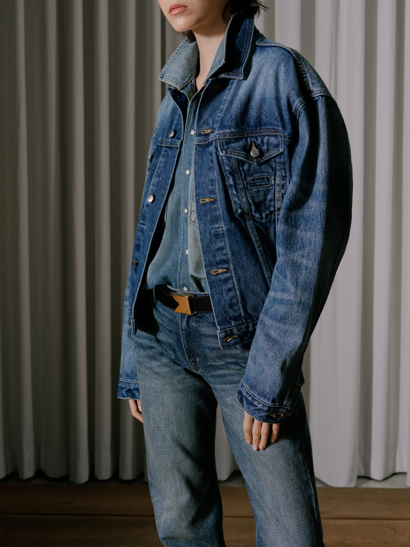 OVERSIZED DENIM TRUCKER JACKET